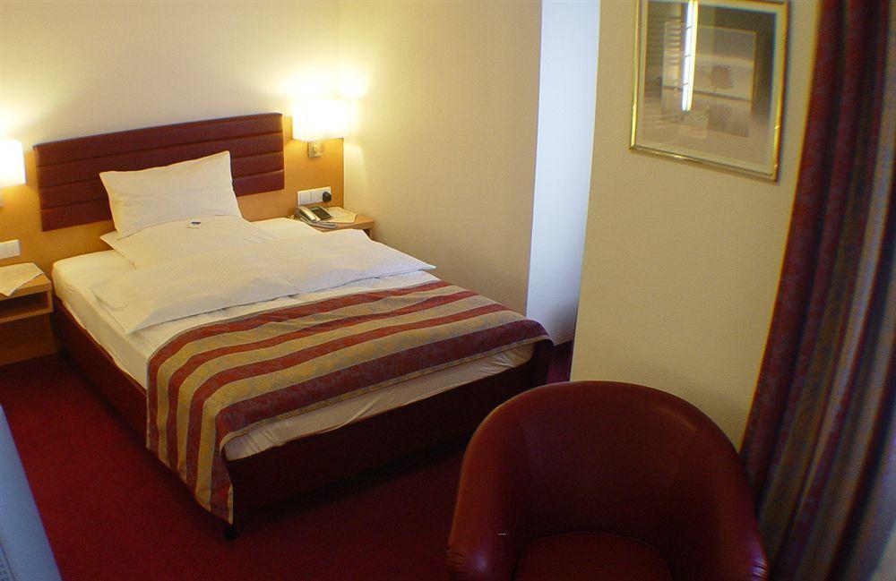 Hotel Zum Adler Bonn Exterior foto
